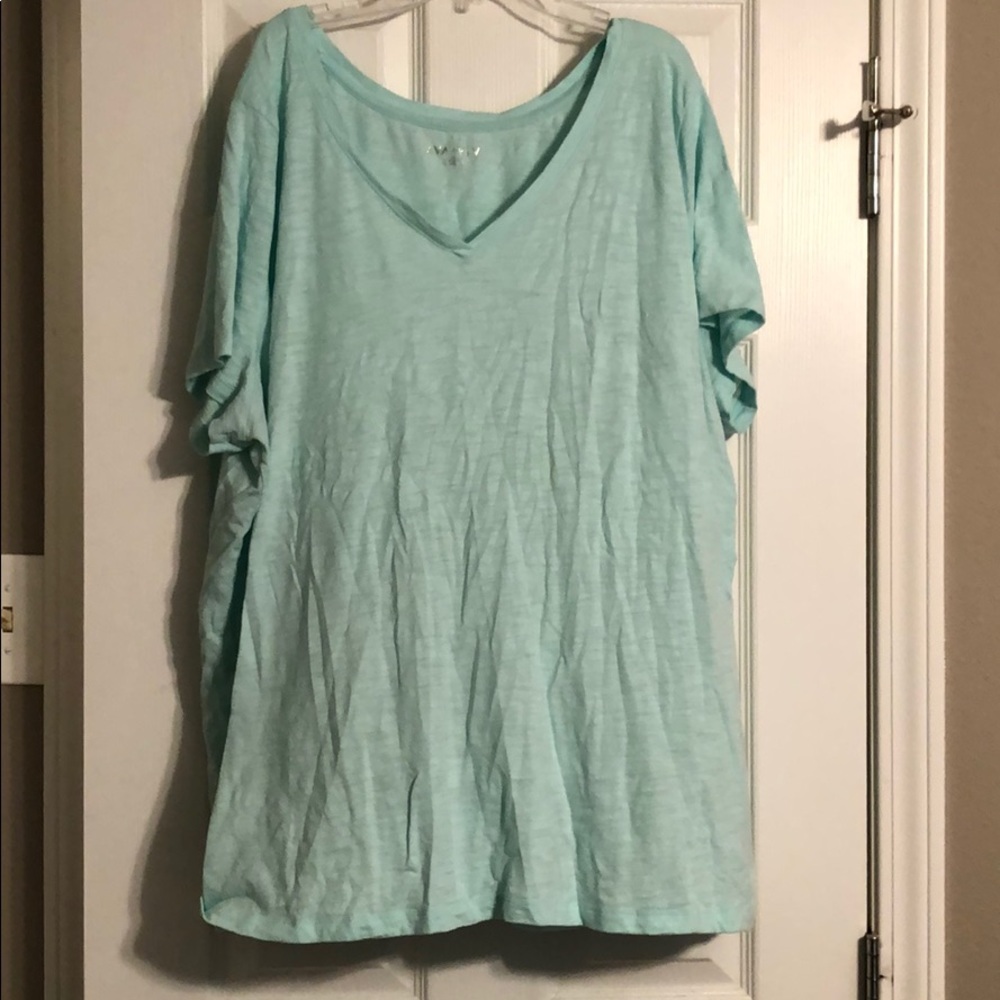 Mint v-neck tee